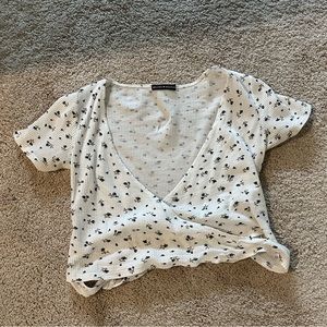 Brandy Melville wrap crop top